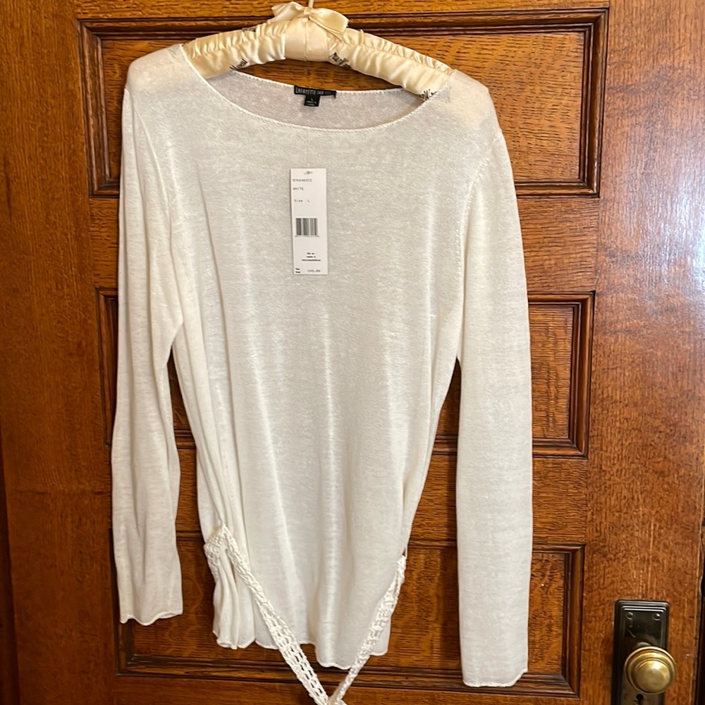 Never worn! Loose fit linen belted long sleeve Lafayette 148 shirt